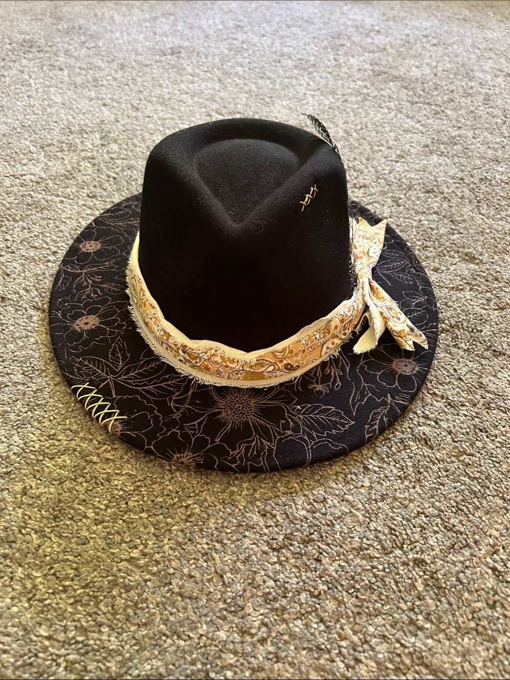 Black Floral Wide-Brim Fedora with Paisley Scarf Band NWOT